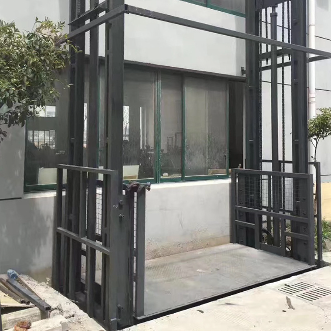 文罗镇5吨室外升降货梯